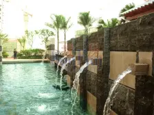 位置安静房子 中楼层望小区绿化 采光通风好满五年。