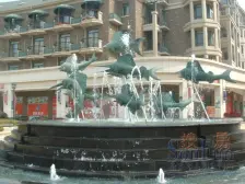 九里象湖城水晶岛 南北通透,采光好 装修好,环镜优美 周边匹套完善,,出行方便