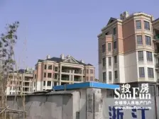 电梯中间楼层+大三房+位置好+诚心卖