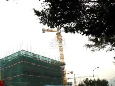 南向通风采光好,已改两房,交通方便。