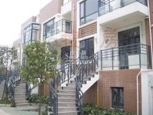 外国语旁 精装联排端头带花园 业主诚心出售