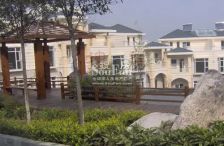 房子是房东住家装修,保护得好,现在想卖了