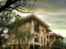 内圈类独栋,花园大,子母车位。。