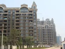 坐北朝南,楼层好,采光足,小区绿化好,交通便利