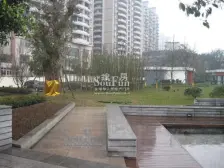 装修保持好,可拎包入住,环境优美,诚心出售