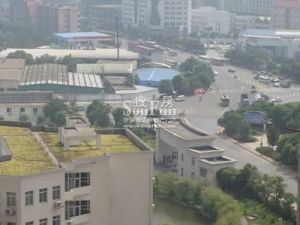 皇冠国际南北通透,采光好视野好,诚心出售