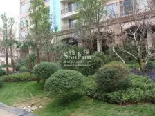 绿湖豪城精装独栋别墅!实得700多平,业主诚心出售