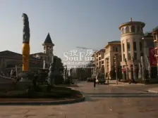 地中海阳光 南北通透,采光好 装修好,环镜优美 近地铁 视野好,诚心出售