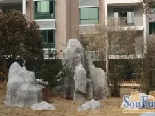 联排别墅,小区物业好,安保到位,近地铁口