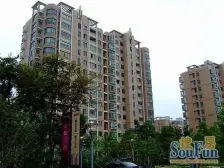 满五,视野好,价格可谈,3个飘窗,阳台落地窗