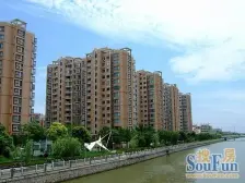 正宗复式带大花园,有固定车位,采光无遮挡,通风好