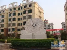 梦里水乡观湖居 南北通透,采光好 装修好,环镜优美 视野好,诚心出售