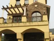 蓝光十里蓝山 6室3厅 东 西