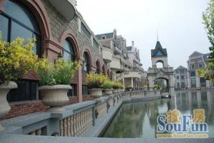 幸福时光一期 南北通透,采光好 中间楼层