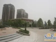 居住主题公园 沃尔玛 精装两居室 配套成熟 交通便捷