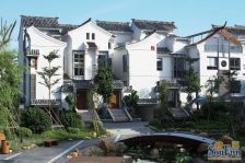 河峰东方墅5室3厅北