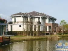 海湾艺墅 4室2厅 南 北