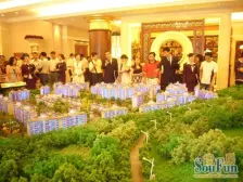 大平层,现代装修+六米挑高花园+轻轨旁