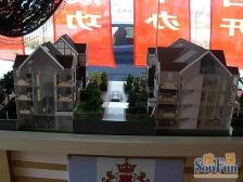 地铁口 附院旁,视野宽阔,阳光佳,户型优