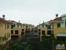 小区中间 位置好 户型优 价格可谈 随时看房