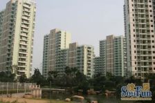 湖东CBD自由水岸四室两厅两卫中楼层装修保养好可直接入住