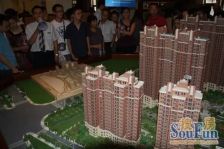 景城通透3房,保养好,有书包,楼层很好,采光视野好