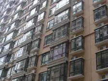 胜利路步行街,电梯精装三房 地铁800米看房您一个电话