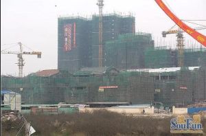 达鑫一期湖景双拼别墅 花园200平 位置好 一线湖景