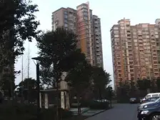 中海瀛台一期2007年:江景房+南北通户型+可看东方明珠