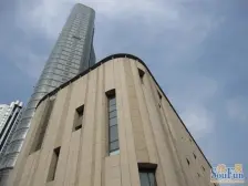 御华山百年华山路407.02m