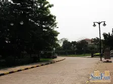 联排别墅 南北带花园 户型方正 采光视野好