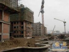 新三院旁锦绣山水南区低楼层地铁口出行便利