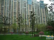 中山公园地铁站,近长宁来福士 龙之梦 人车分流小区