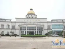 贵都毛坯的大三房 中间楼层 采光好 近地铁口