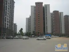 南北通透双阳台精装大3房业主诚心出售