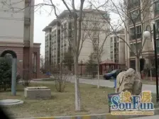 4楼朝南 采光好 无遮挡 小区可停车