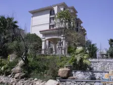 带80平地下室 毛坯省装修 房东诚售 车子直接入库