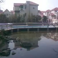 东湖花园水晶座2室1厅南