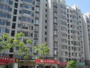 财大旁清水源二期中间楼层大两房随时看房