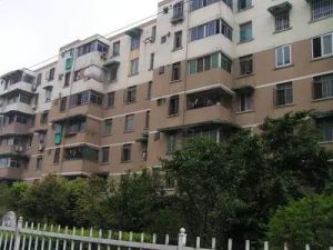 师友路3号1室1厅西南
