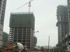 龙洲湾商街楼上,近轻轨,近万达,楼下就是商场