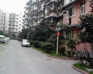 豪斯花园3室1厅南
