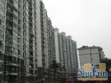 采光充足,小区中心位置,得房率高,中式风格