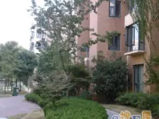店总推荐:总价低,电梯大两房,景观楼层,满5唯1。