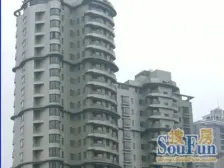 顶楼复式露台阳光房看浦东看外滩景观