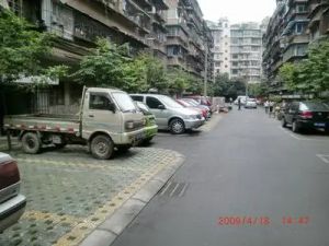 石人北路100号2室1厅东南南西南