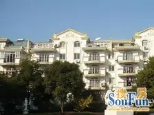 白玉兰奖小区电梯中高层,采光视野非常好,小区中间位置。