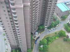 卫生间全明,大开间,品质小区,小区入口附近