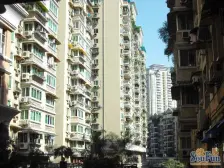 看房方便 拎包入住五房双卫带露台