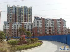 房型南北通,采光好视野好,交通便利。